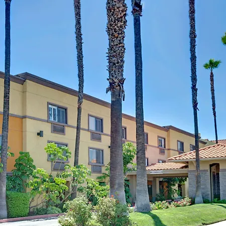 Days Inn By Wyndham West Covina